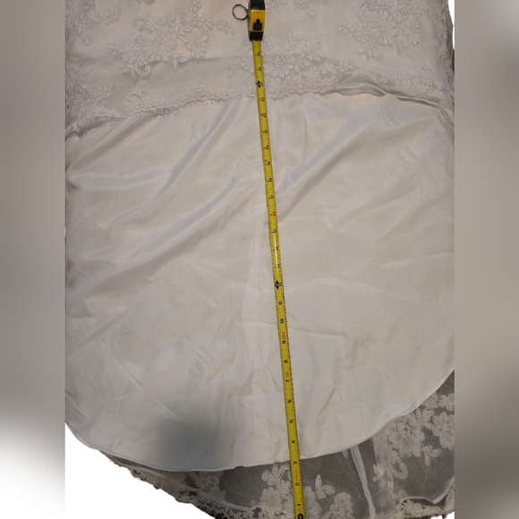 Gorgeous White High Low Wedding Dress Brand New Beautiful Lace and Beading - Picture 15 of 15